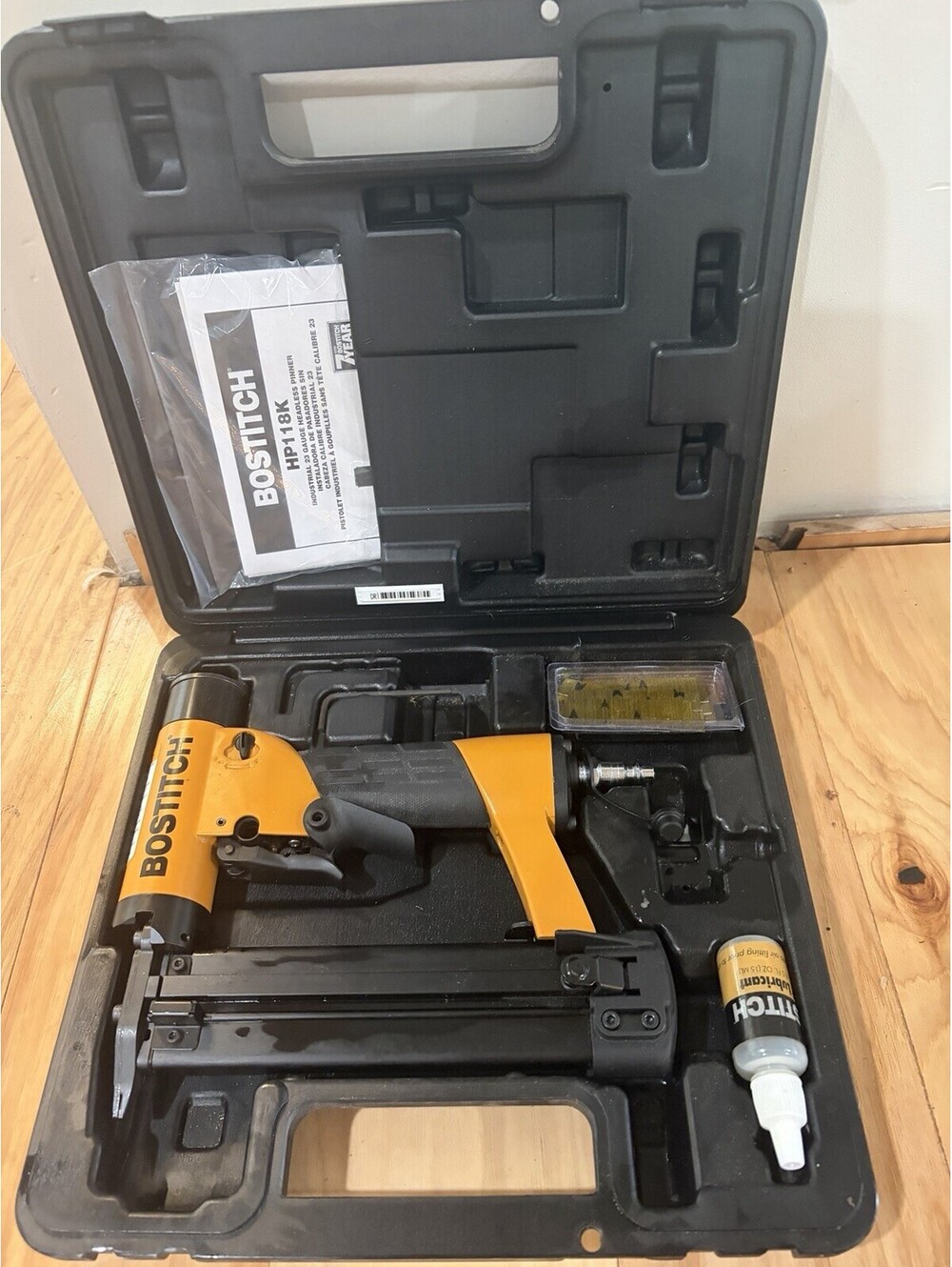 Bostitch HP118K Industrial 23 Gauge Headless Pneumatic Pinner - Pin Nailer